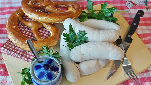 German eating guide for Weisswurt sausages